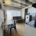 Apartamentos el mochilero frente al mar piso 2 apto 3
