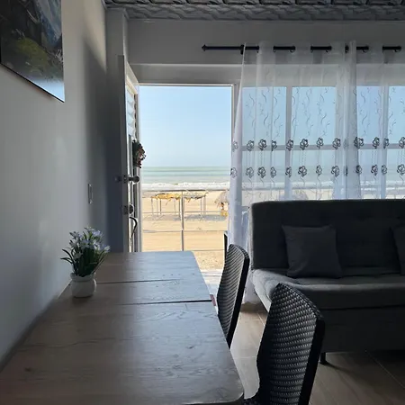 El Mochilero Frente Al Mar Piso 2 Apto 3 Apartamento