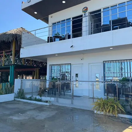 Apartment El Mochilero Frente Al Mar Piso 2 Apto 3