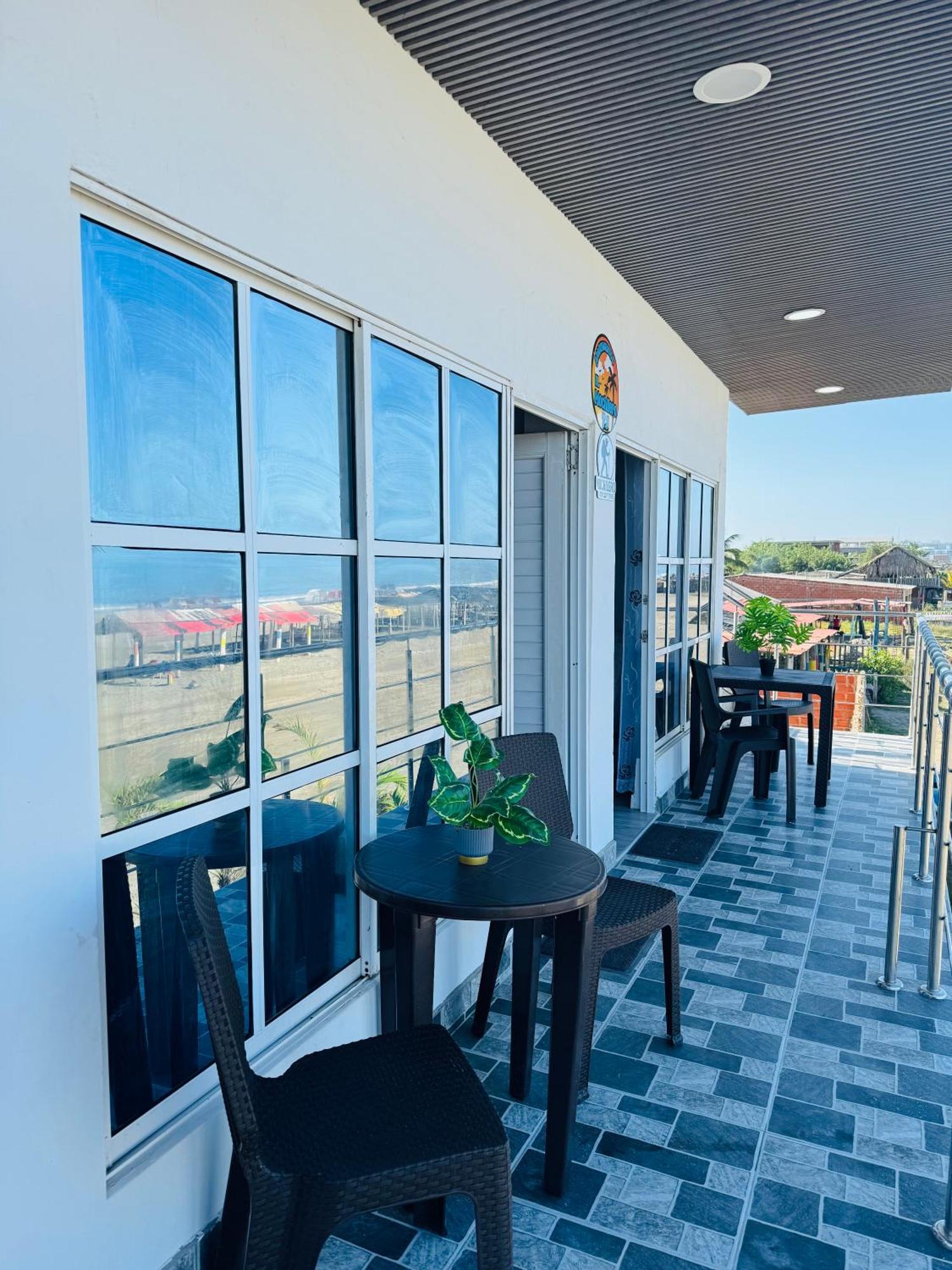 Apartamento El Mochilero Frente Al Mar Piso 2 Apto 3 Cartagena
