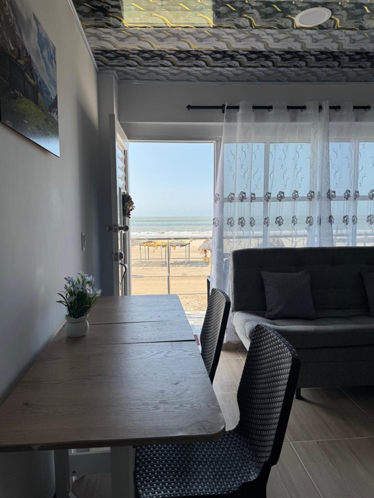 El Mochilero Frente Al Mar Piso 2 Apto 3 Apartamento